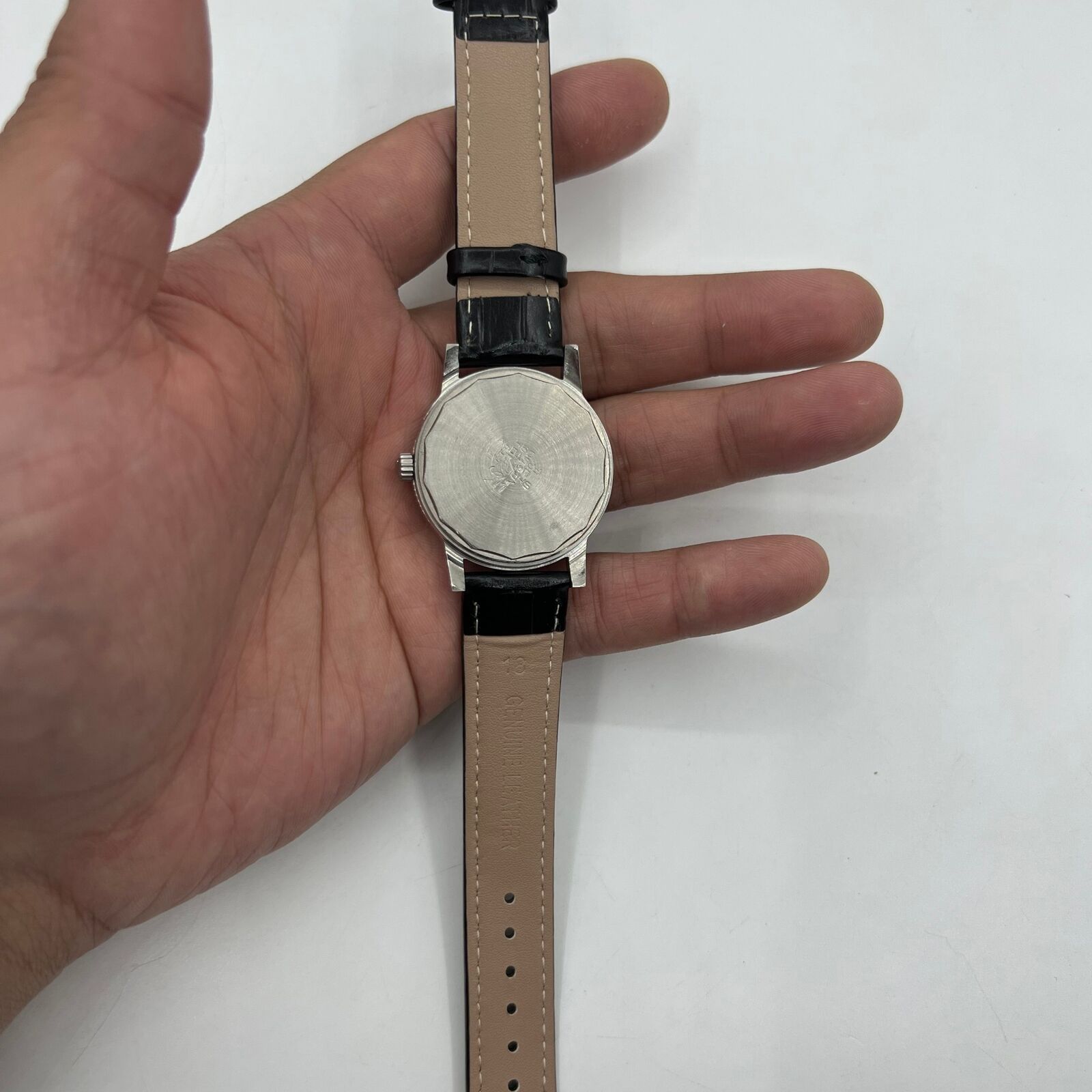Vintage Shanghai Factory 8120 36mm manual mechanical watch with shock-resistant 17 jewels, classic elegance.