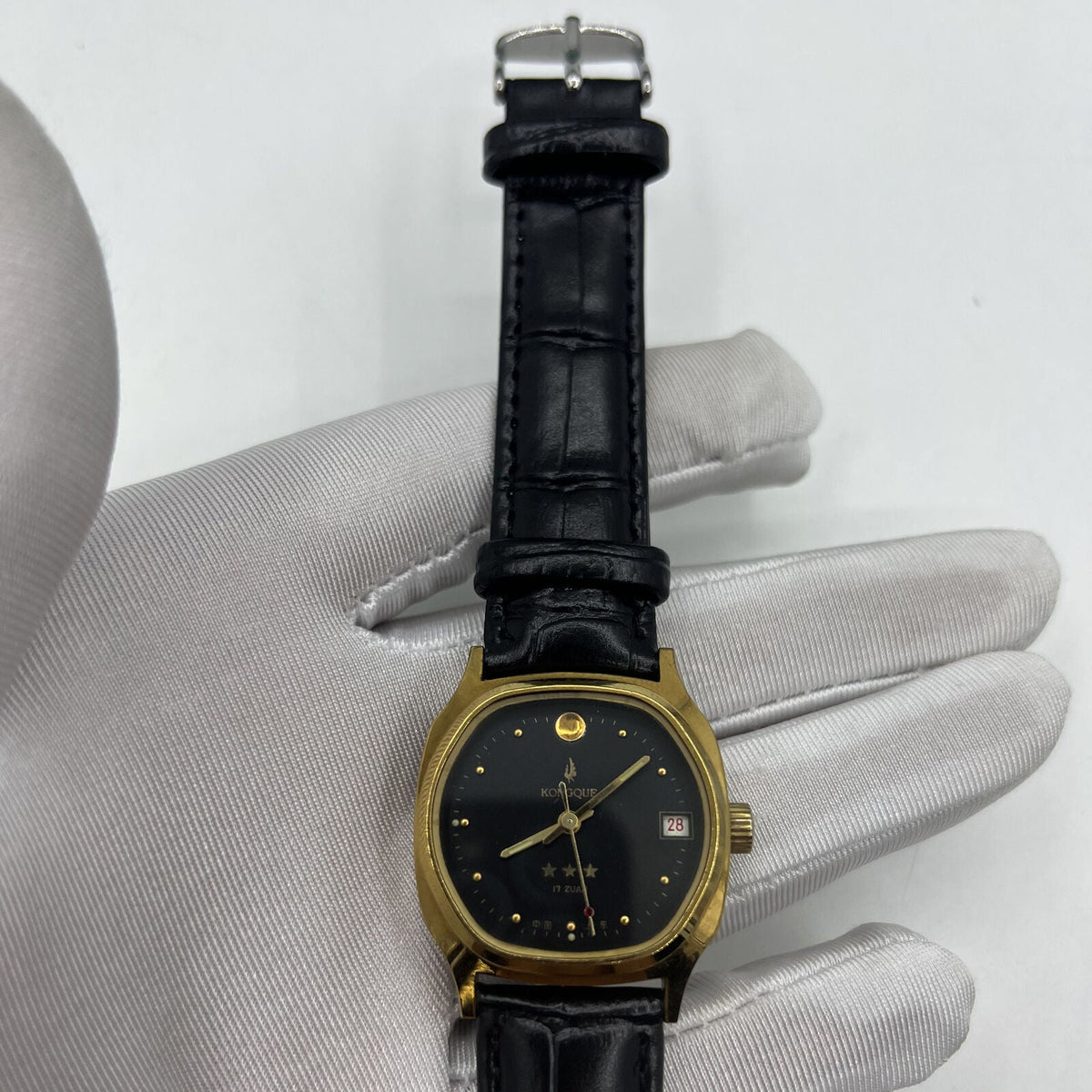 Chunlan 33mm steel manual watch with silver dial, 17 jewels, and matching stainless steel band.