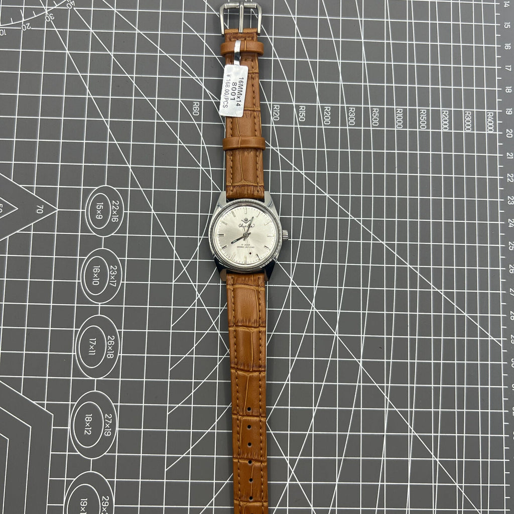 Chunlan 32mm manual mechanical watch with silver dial and 17 jewel precision movement.