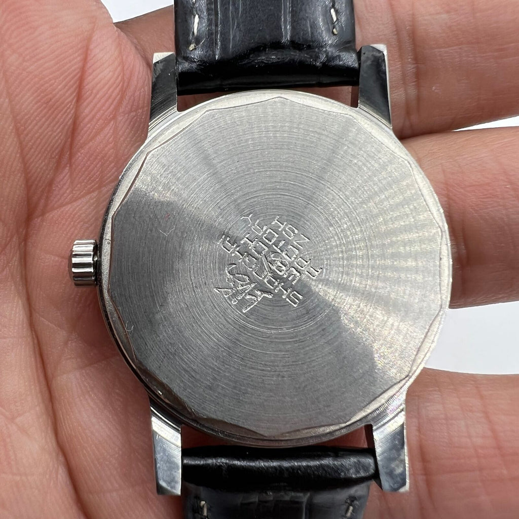 Vintage Shanghai Factory 8120 36mm manual mechanical watch with 17-jewel shock-resistant movement, classic style.