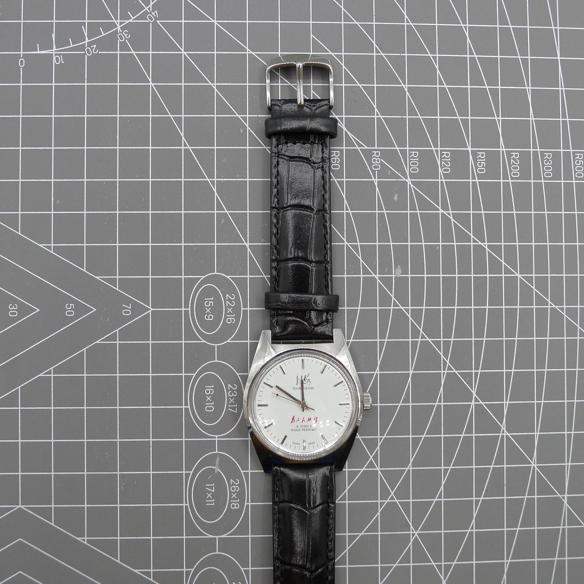 Shanghai Factory 37mm 7120 men's manual mechanical watch showcasing shock-resistant design and classic craftsmanship.