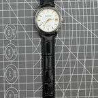 Liaoning Factory Made Peacock mechanical watch showcasing 17 jewels with shock-resistant durable design.