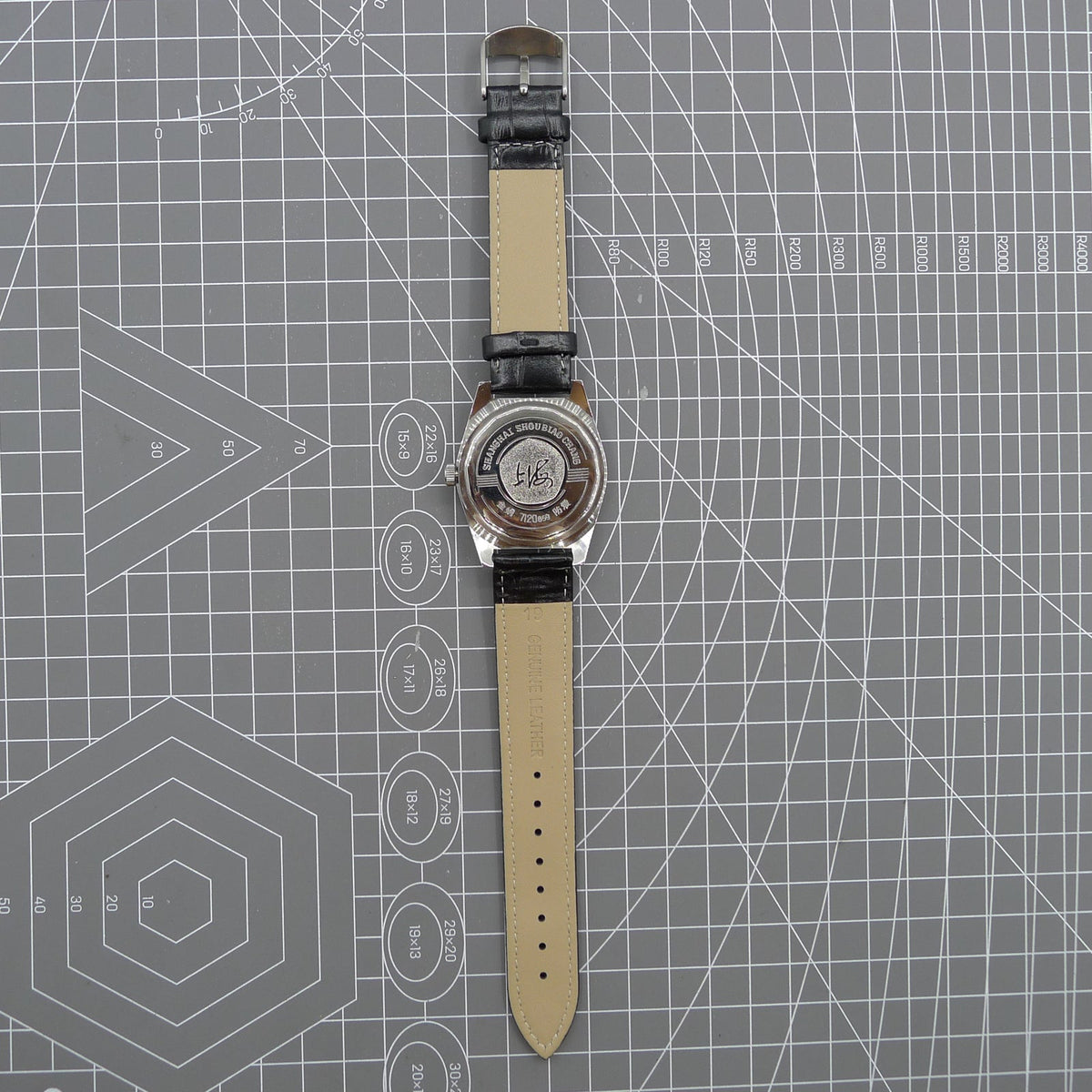 Shanghai Factory 37mm 7120 men's manual mechanical watch featuring shock-resistant design for lasting durability.