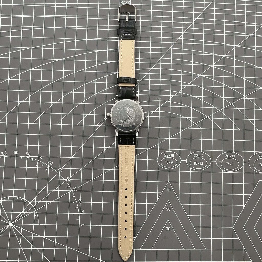 Taihang 32mm manual mechanical watch with black dial, golden markers, 17-jewel movement.