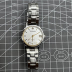 33mm Shanghai manual mechanical watch with single calendar, 17 jewels, shock-resistant design by Shanghai.
