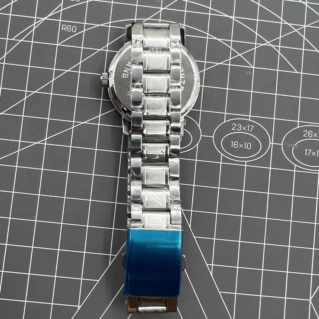 China Baihua 37mm manual mechanical watch with silver dial, 19 jewels, and shock-resistant casing.