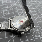 33mm Shanghai manual mechanical watch with single calendar, 17 jewels, shock-resistant design by Shanghai.