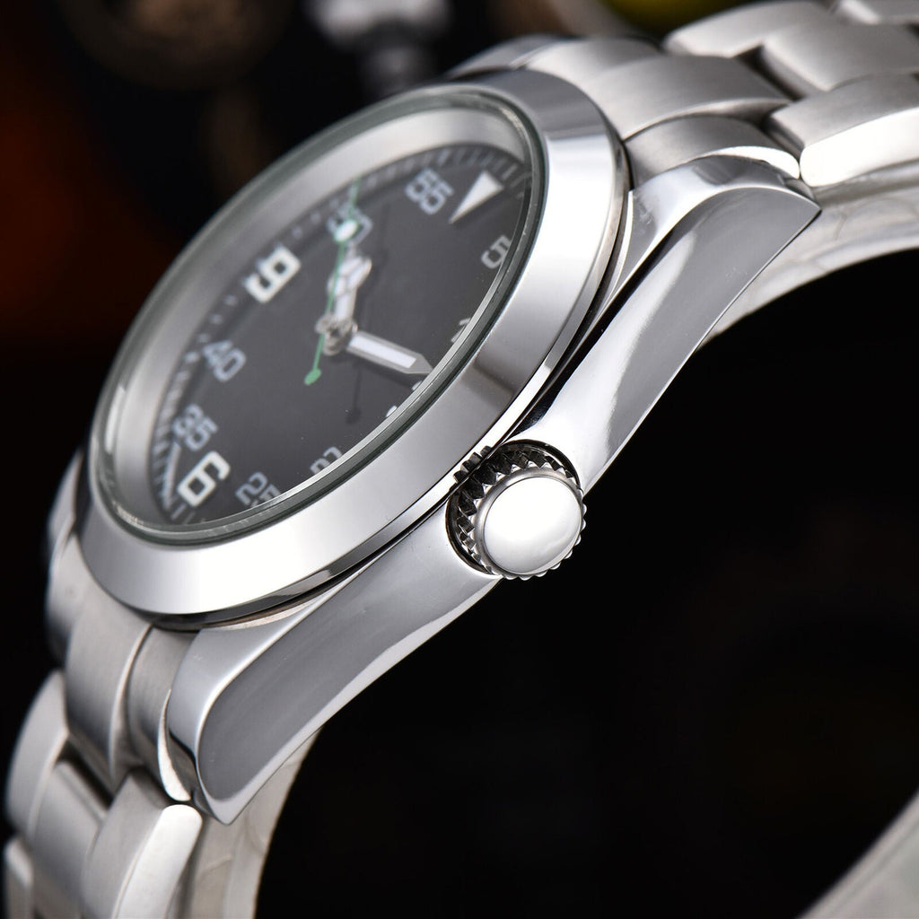 316L stainless steel 40mm men?s wristwatch, sapphire glass, waterproof, mechanical diving design with 3/6/9 markers