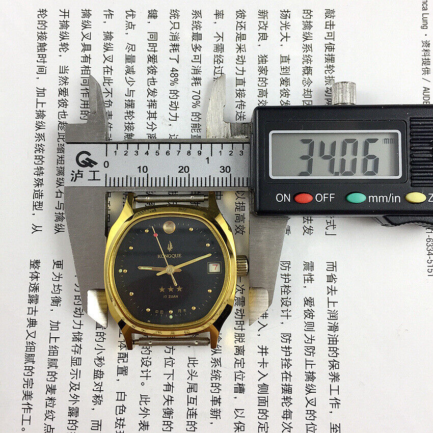 33mm Chunlan manual steel watch with silver dial, 17-jewel movement, and adjustable band for comfortable wear.