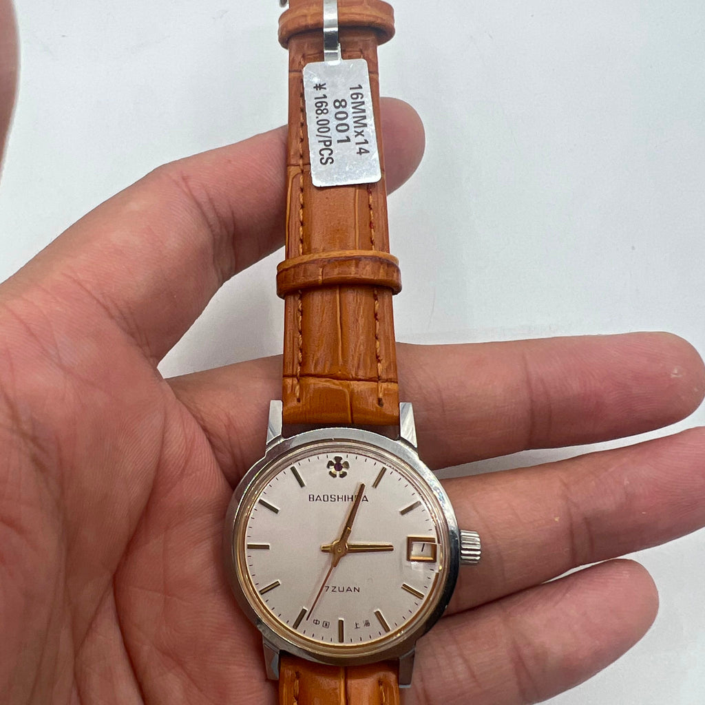 33mm Shanghai manual mechanical watch with single calendar, 17 jewels, shock-resistant design for daily wear.