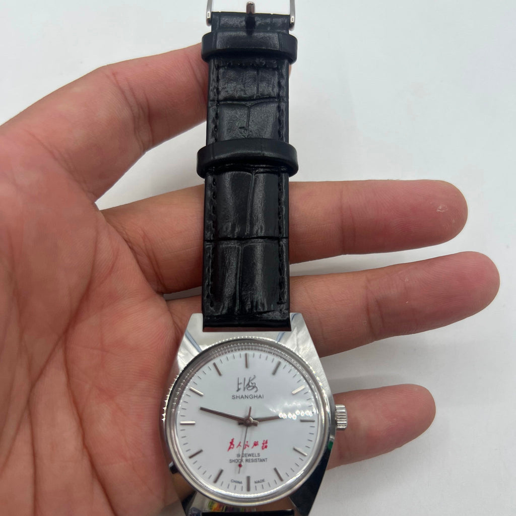 Shanghai Factory 7120 37mm men's manual mechanical watch, shock-resistant design for everyday durability.