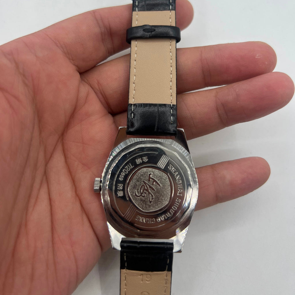 37mm Shanghai Factory 7120 men's manual mechanical watch with shock resistance for reliable daily use.