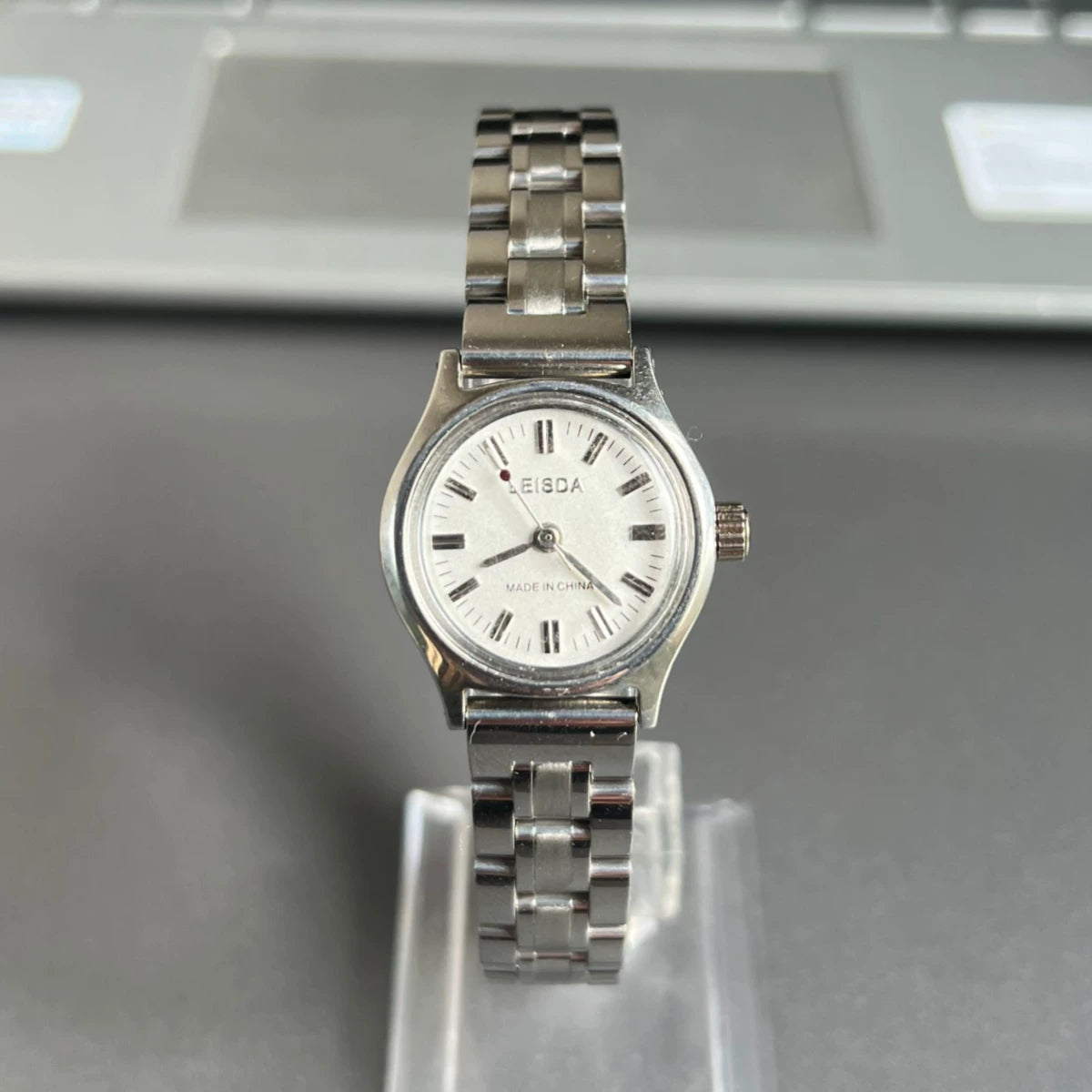 LEISDA Ladies Manual Wind Mechanical Watch 19 Jewels Sea Gull Movement Vintage