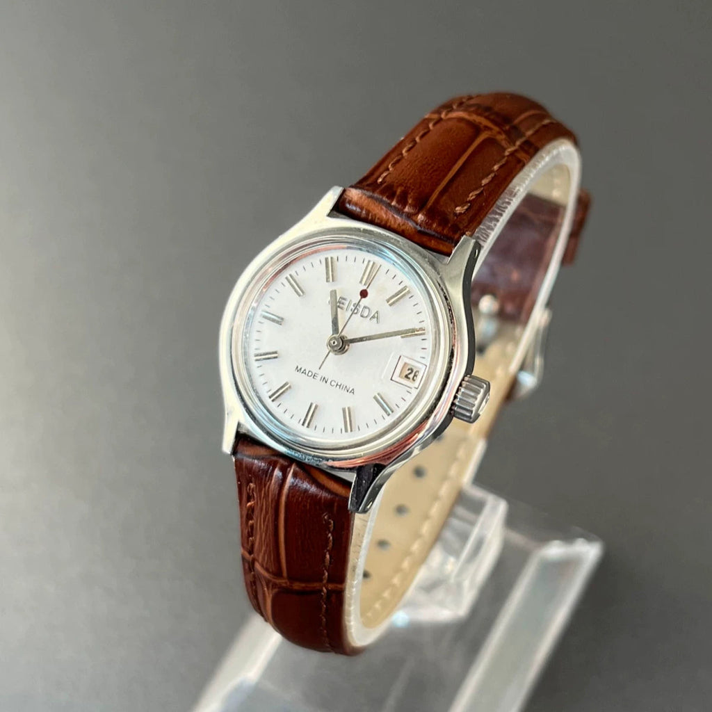 LEISDA Vintage Ladies Manual Wind Watch 19 Jewels Sea Gull Movement NOS