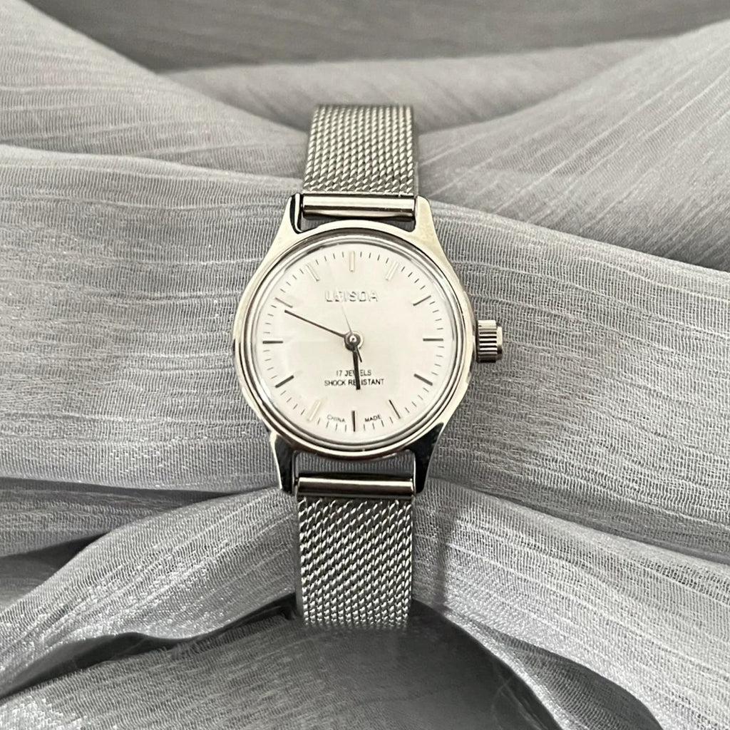 LEISDA Ladies 5520 Manual Wind Mechanical Watch Small Minimalist Vintage