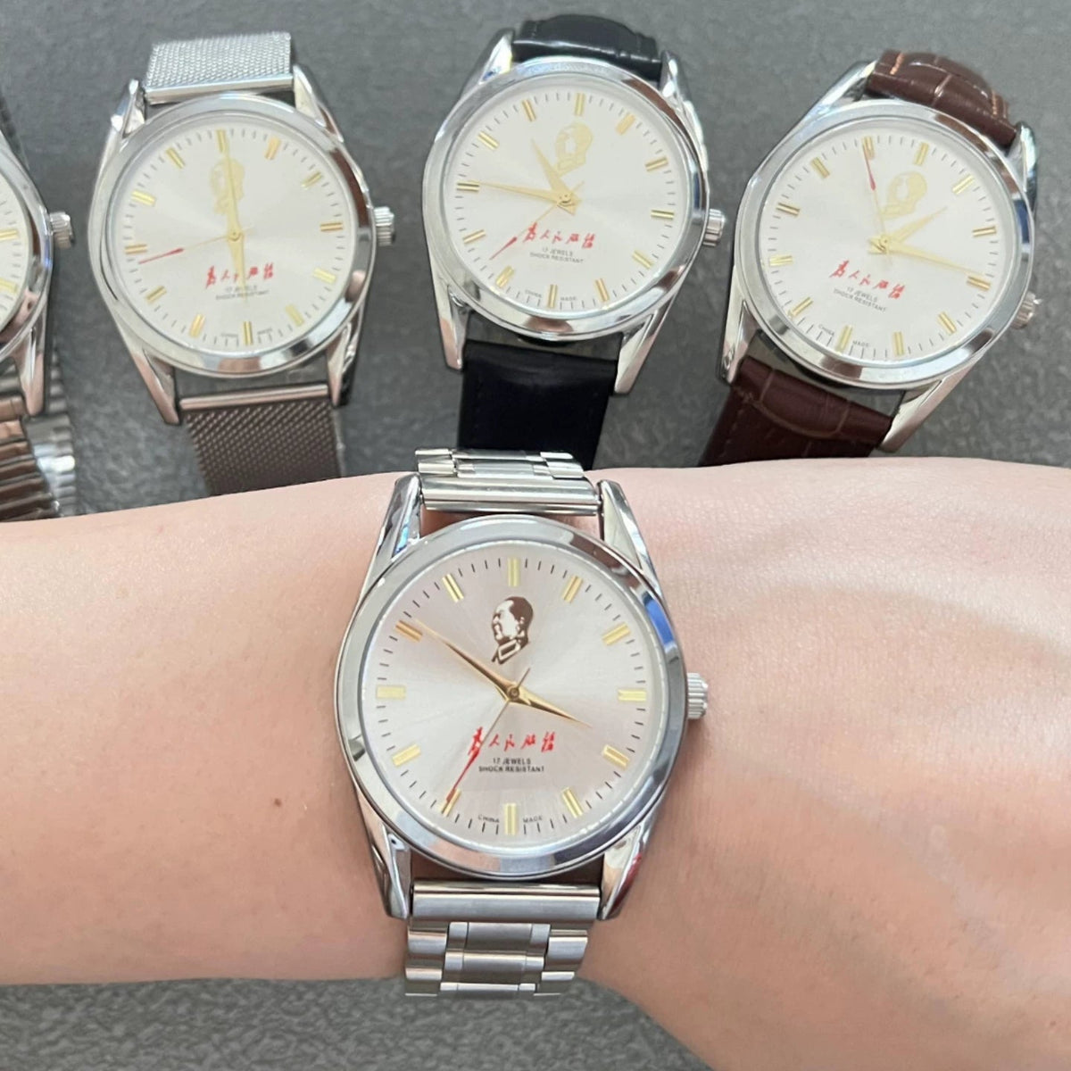 Vintage Diamond 7120 Manual Wind Mechanical Men's Watch Serve the People 90s