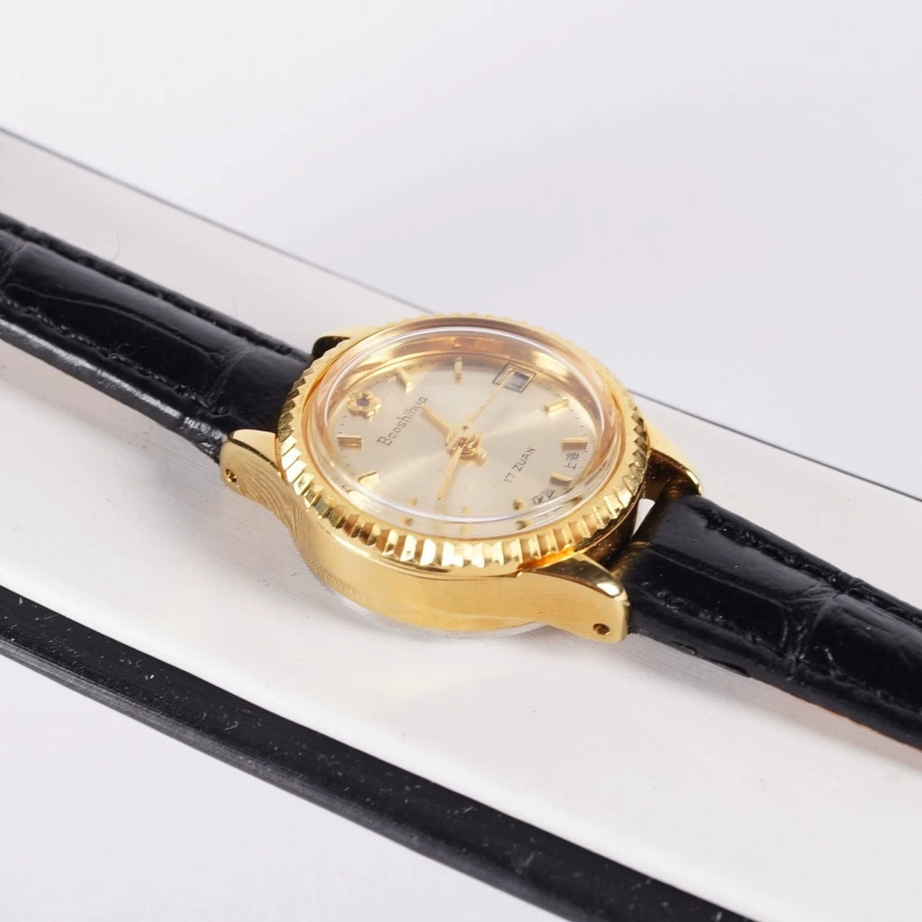 Baoshihua Ladies Manual Wind Mechanical Watch Small Vintage Retro NOS Shanghai