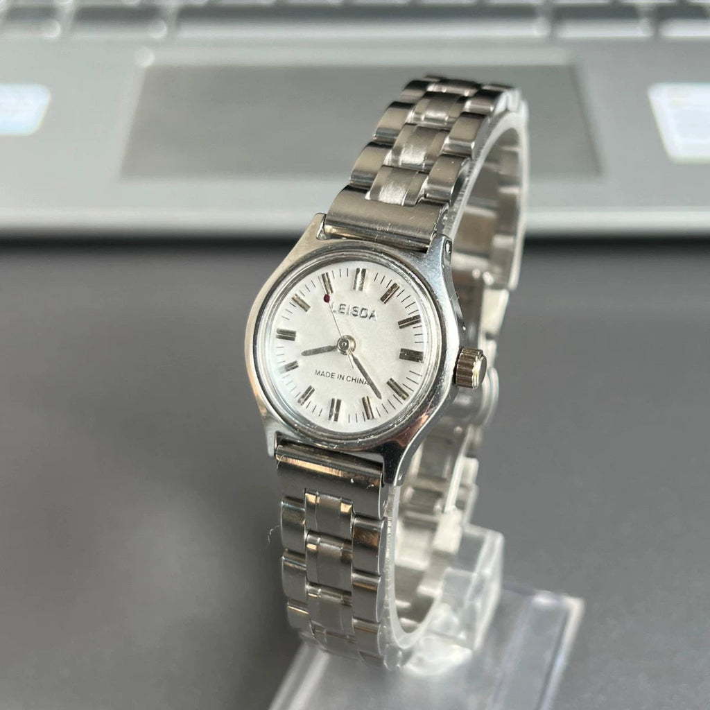 LEISDA Ladies Manual Wind Mechanical Watch 19 Jewels Sea Gull Movement Vintage