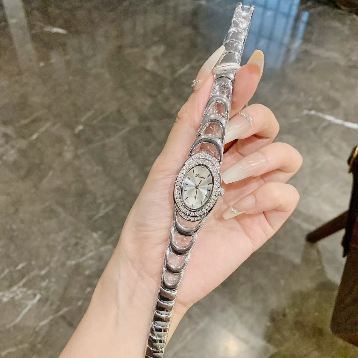 Women's Oval Openwork Bracelet Vintage Watch