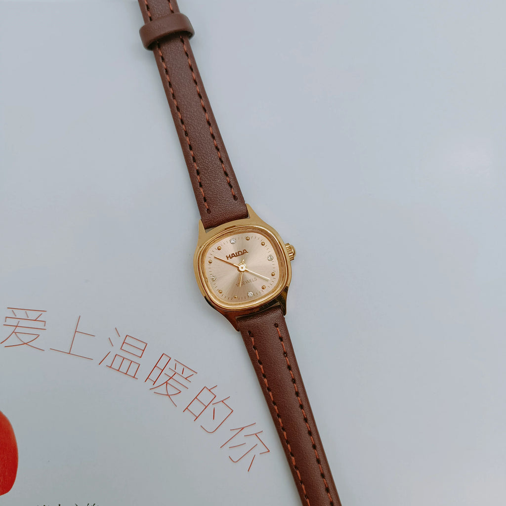 HAIDA Ladies Manual Wind Mechanical Square Watch Vintage 90s NOS
