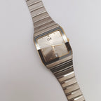 Vintage Unisex Ladies Quartz Watch Date Silver Square Steel Bracelet NOS