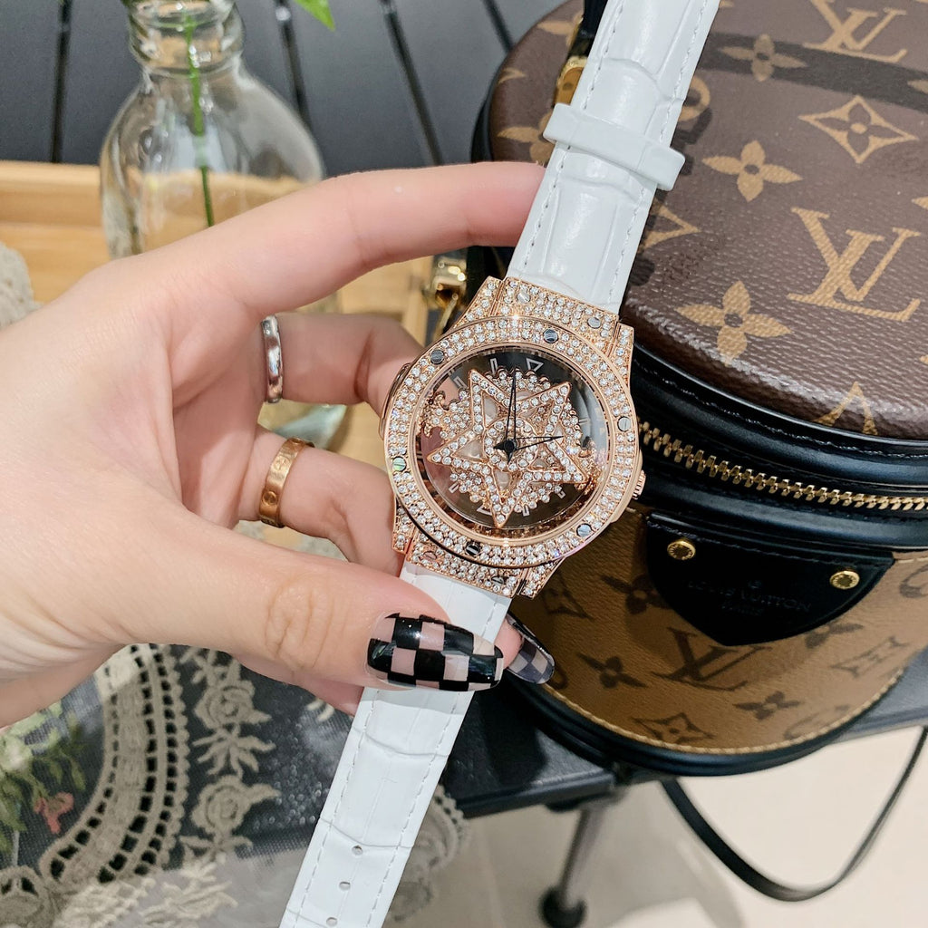 Women's Rotating Pentagram Rhinestone Watch