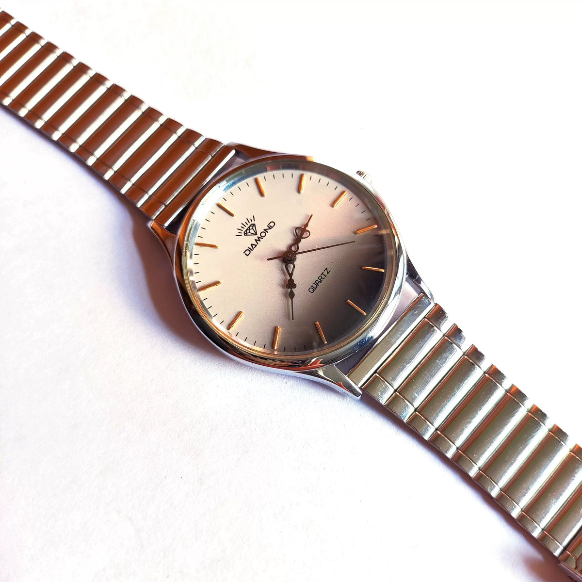 Diamond Brand Quartz Watch Gradient Dial Large Size Vintage 90s NOS