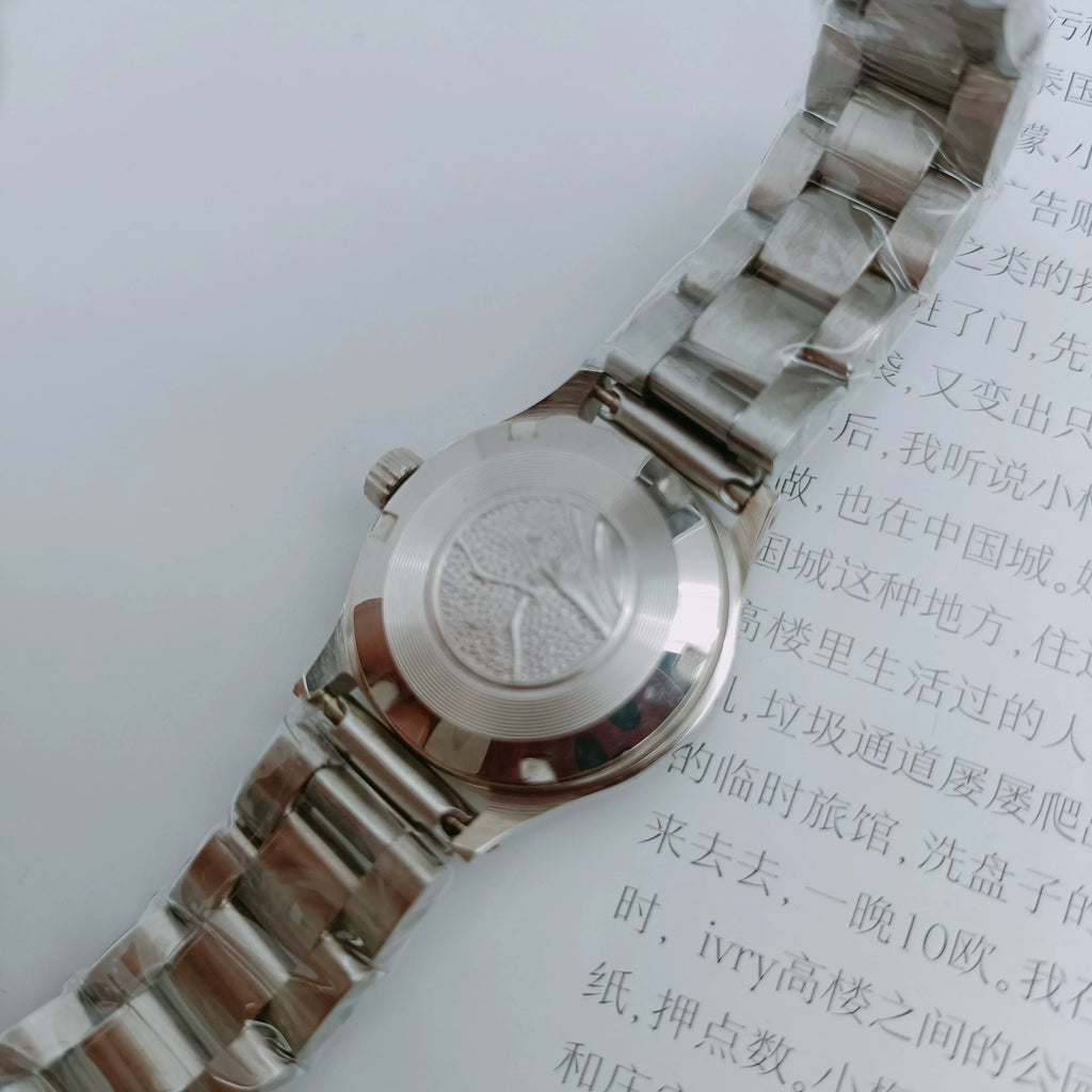 Sea Gull Vintage Ladies Manual Wind Mechanical Watch 90s NOS