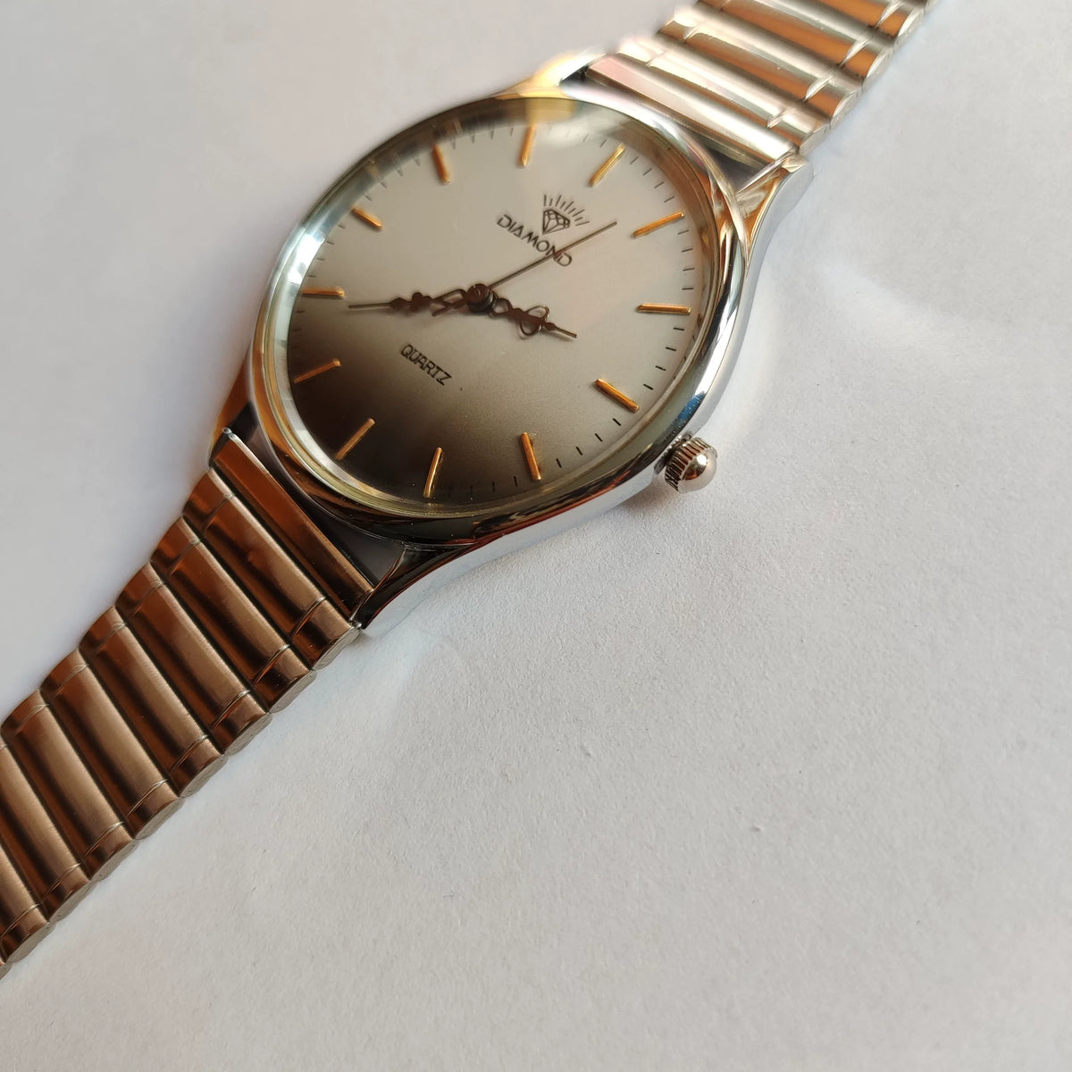 Diamond Brand Quartz Watch Gradient Dial Large Size Vintage 90s NOS