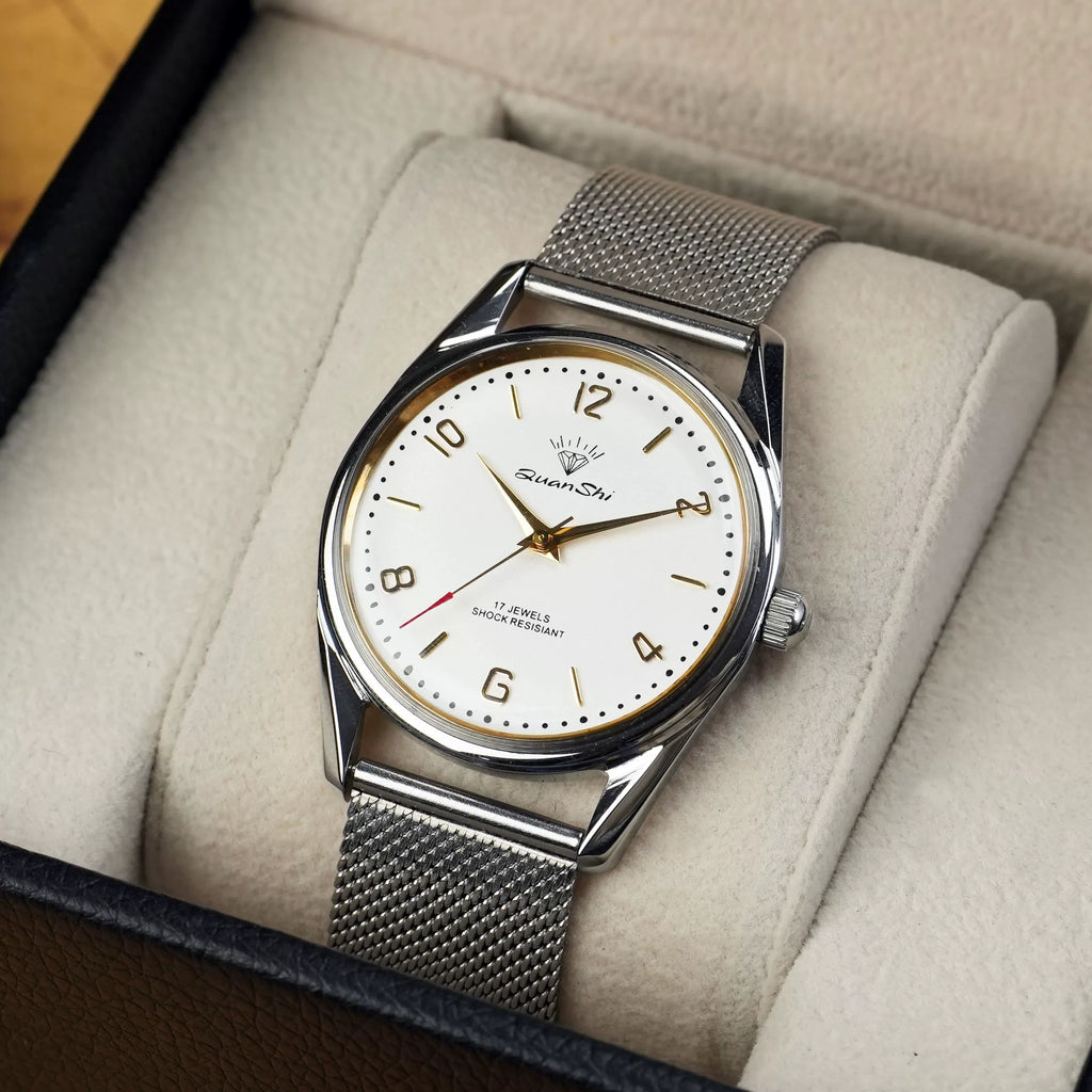 Diamond Brand Men's Manual Wind Watch Vintage Leather Strap Waterproof