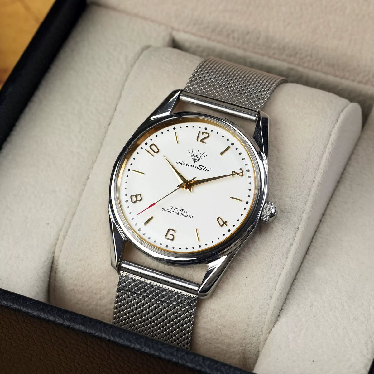 Diamond Brand Men's Manual Wind Watch Vintage Leather Strap Waterproof