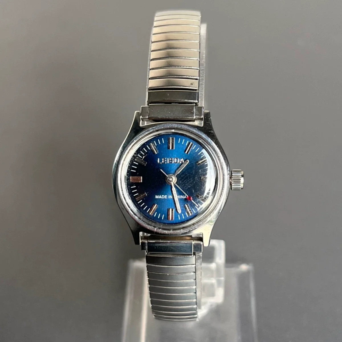 LEISDA Vintage Ladies Manual Wind Mechanical Watch 19 Jewels 90s Retro NOS