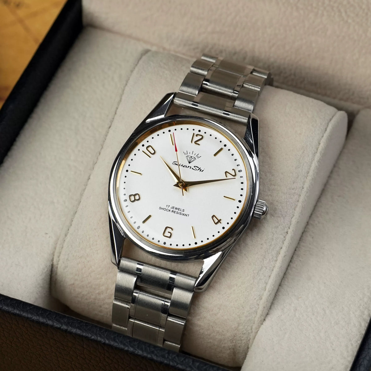 Diamond Brand Men's Manual Wind Watch Vintage Leather Strap Waterproof