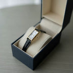 VA Vendome Aoyama Ladies Watch Mother of Pearl Dial Leather Strap Japan Vintage