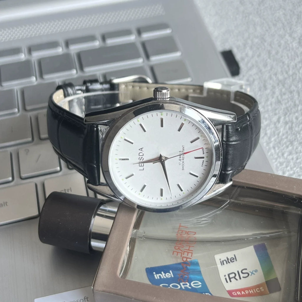LEISDA 7120 Manual Wind Mechanical Men's Watch Classic Minimalist Vintage NOS