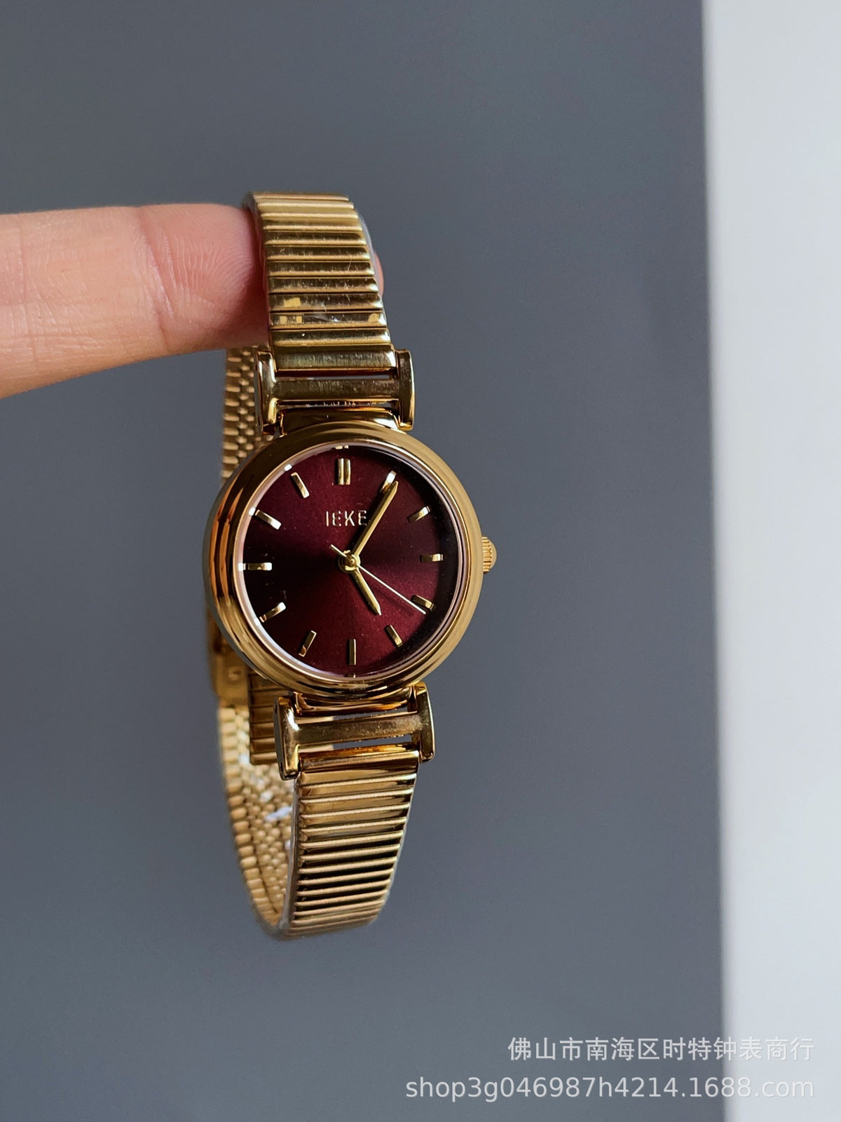 Women's Vintage Ankara-Red Chain Watch