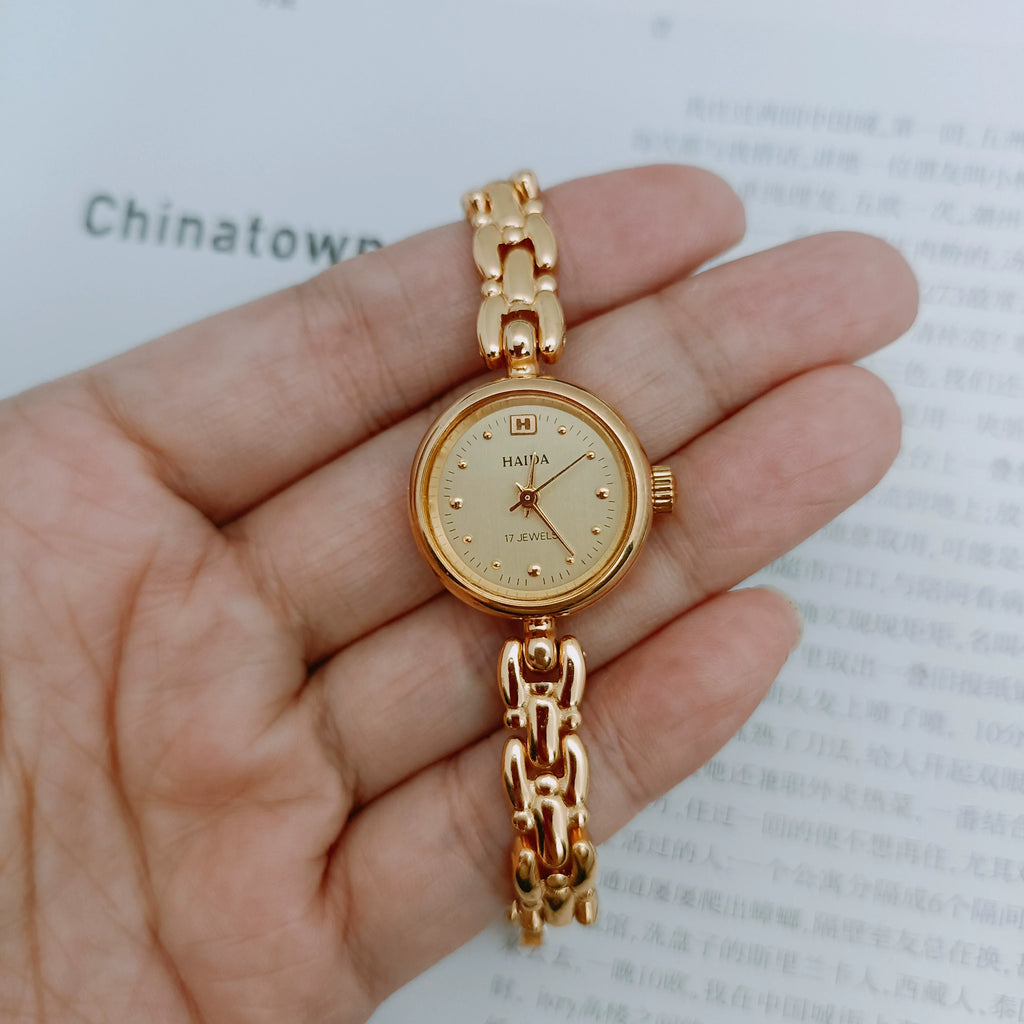 HAIDA Ladies Manual Wind Mechanical Round Watch Vintage NOS