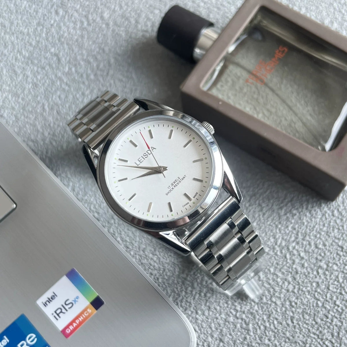 LEISDA 7120 Manual Wind Mechanical Men's Watch Classic Minimalist Vintage NOS