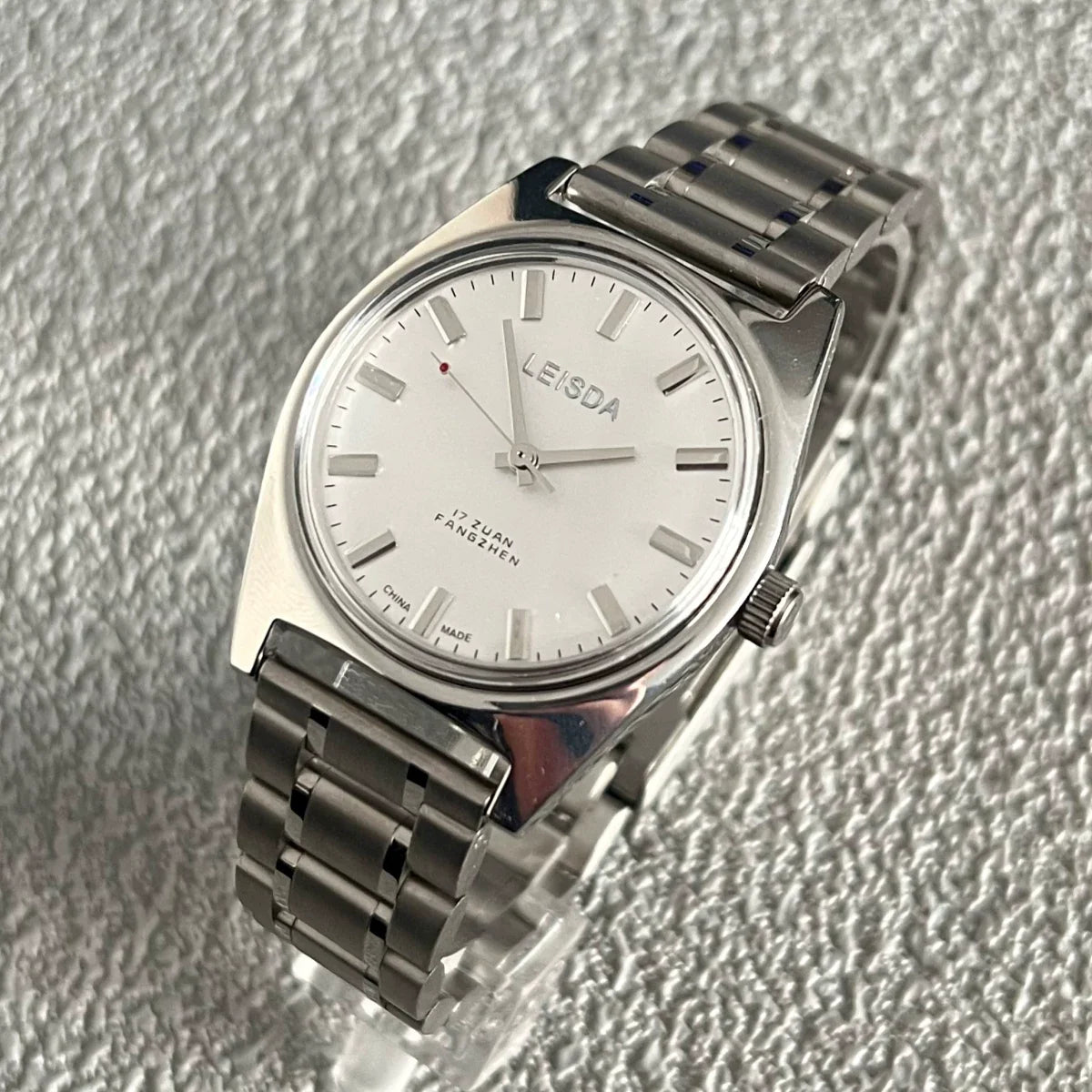 LEISDA 7120 Manual Wind Mechanical Men's Watch Minimalist Waterproof Vintage NOS