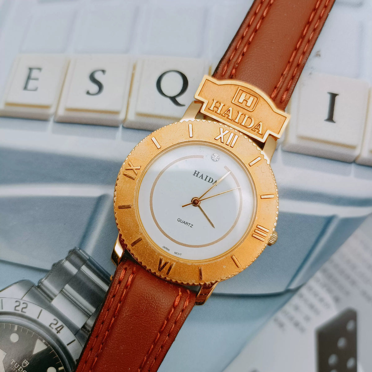 HAIDA Unisex Quartz Watch Gold White Dial Original Vintage NOS