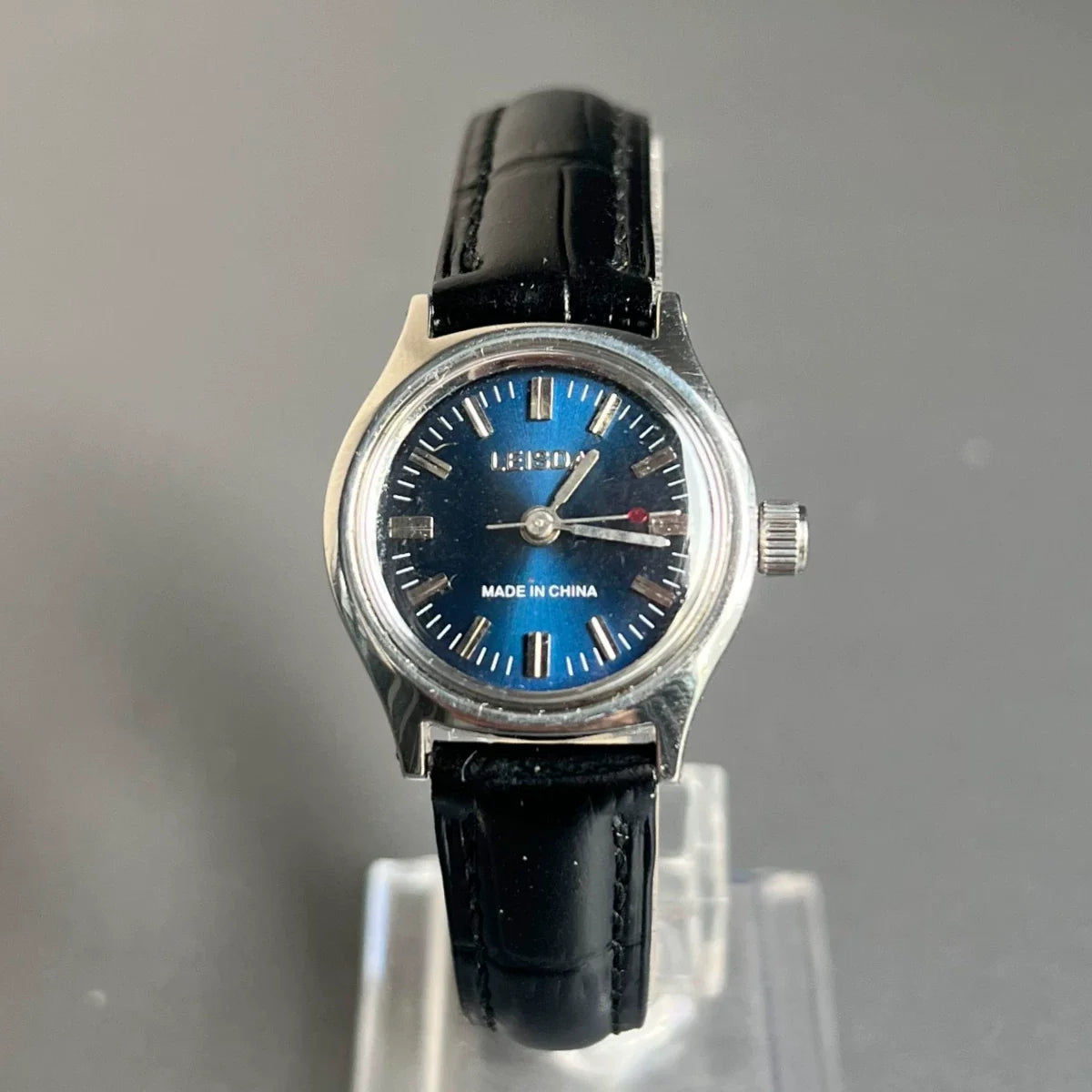 LEISDA Vintage Ladies Manual Wind Mechanical Watch 19 Jewels 90s Retro NOS