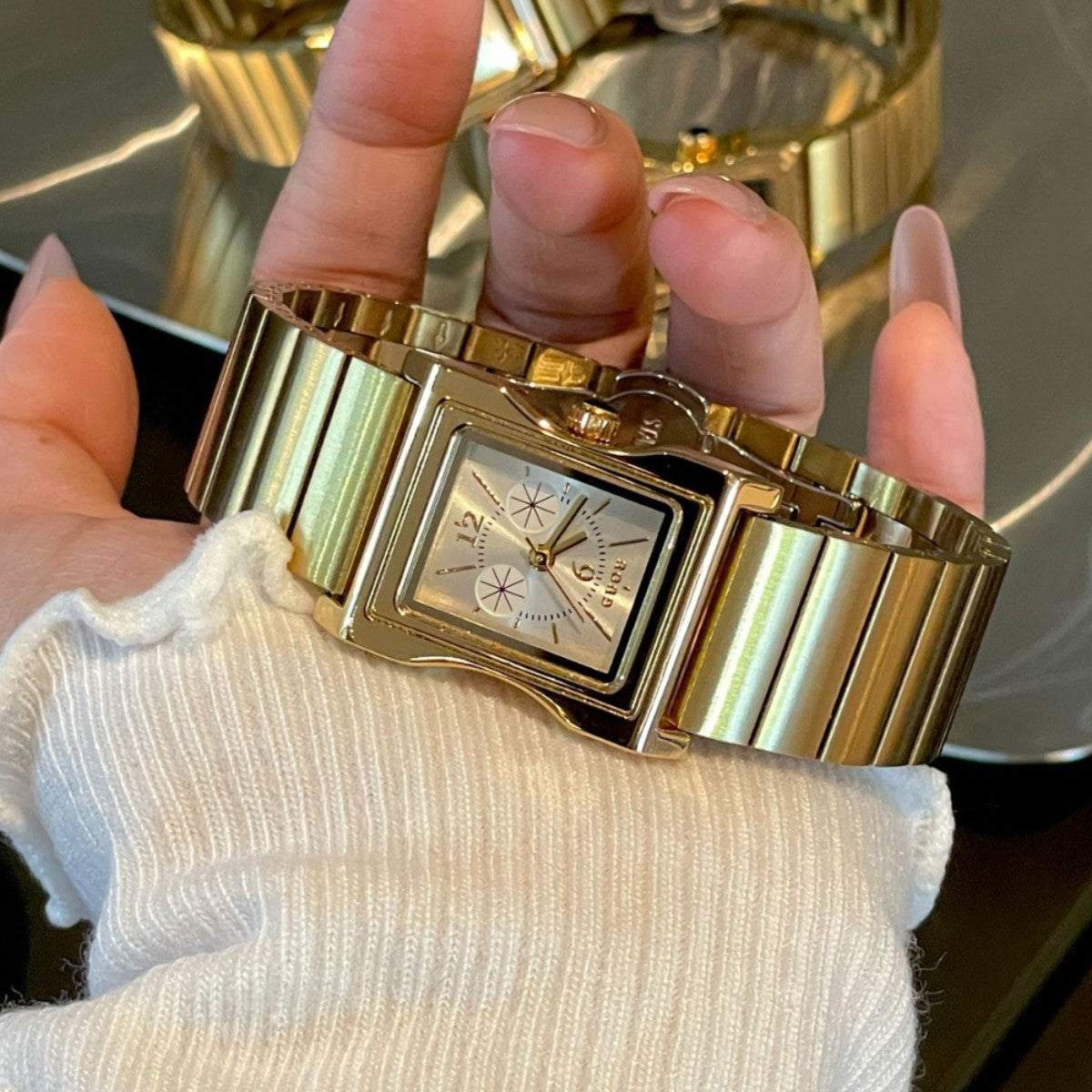 Women's Gold Steel-Band Small Square Vintage Quartz Watch