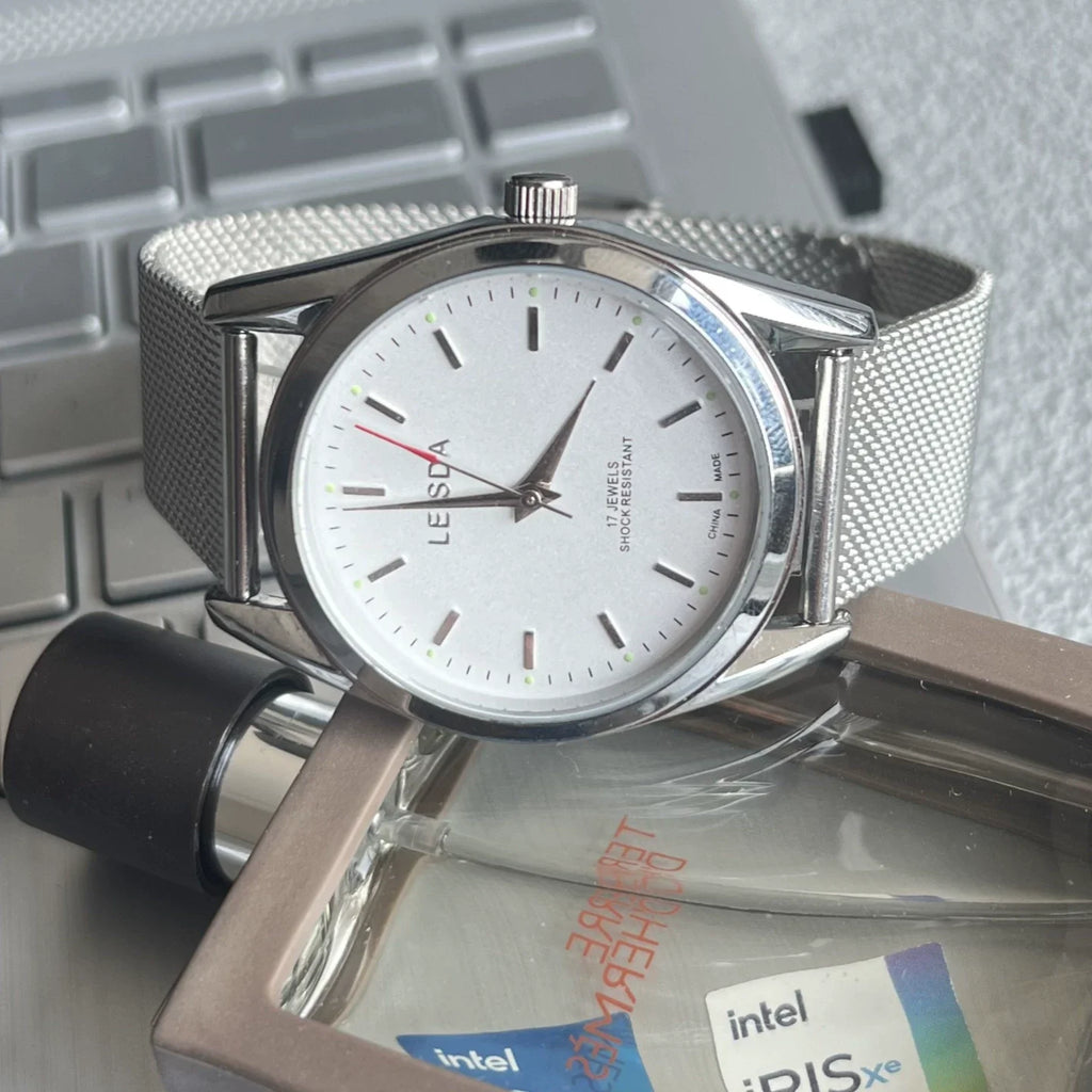 LEISDA 7120 Manual Wind Mechanical Men's Watch Classic Minimalist Vintage NOS
