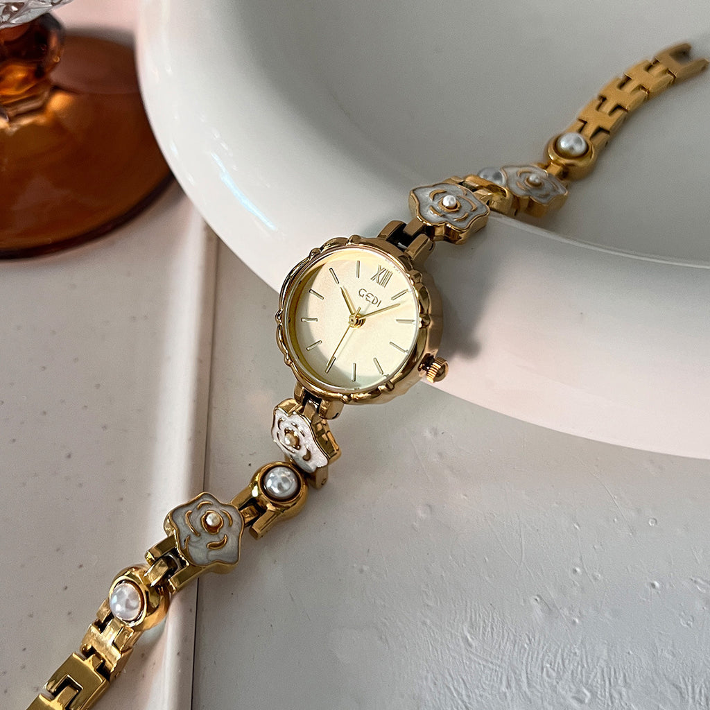 Women's Vintage Camellia Bracelet Quartz Watch
