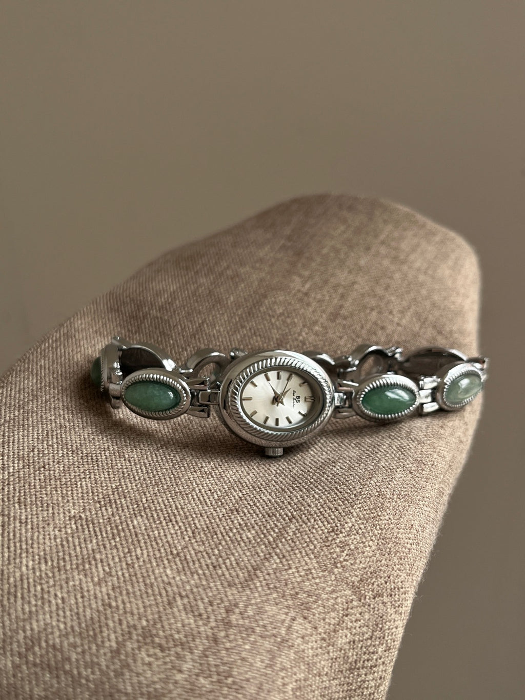 Women's Tweed Vintage Pearl Bracelet Gold-Tone Watch