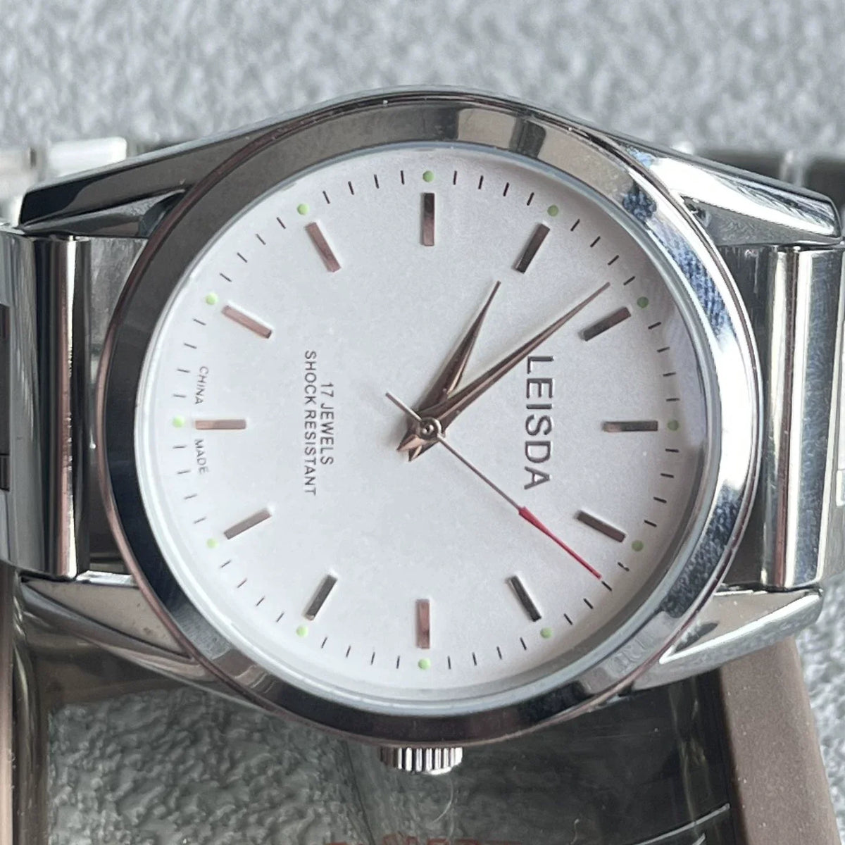 LEISDA 7120 Manual Wind Mechanical Men's Watch Classic Minimalist Vintage NOS