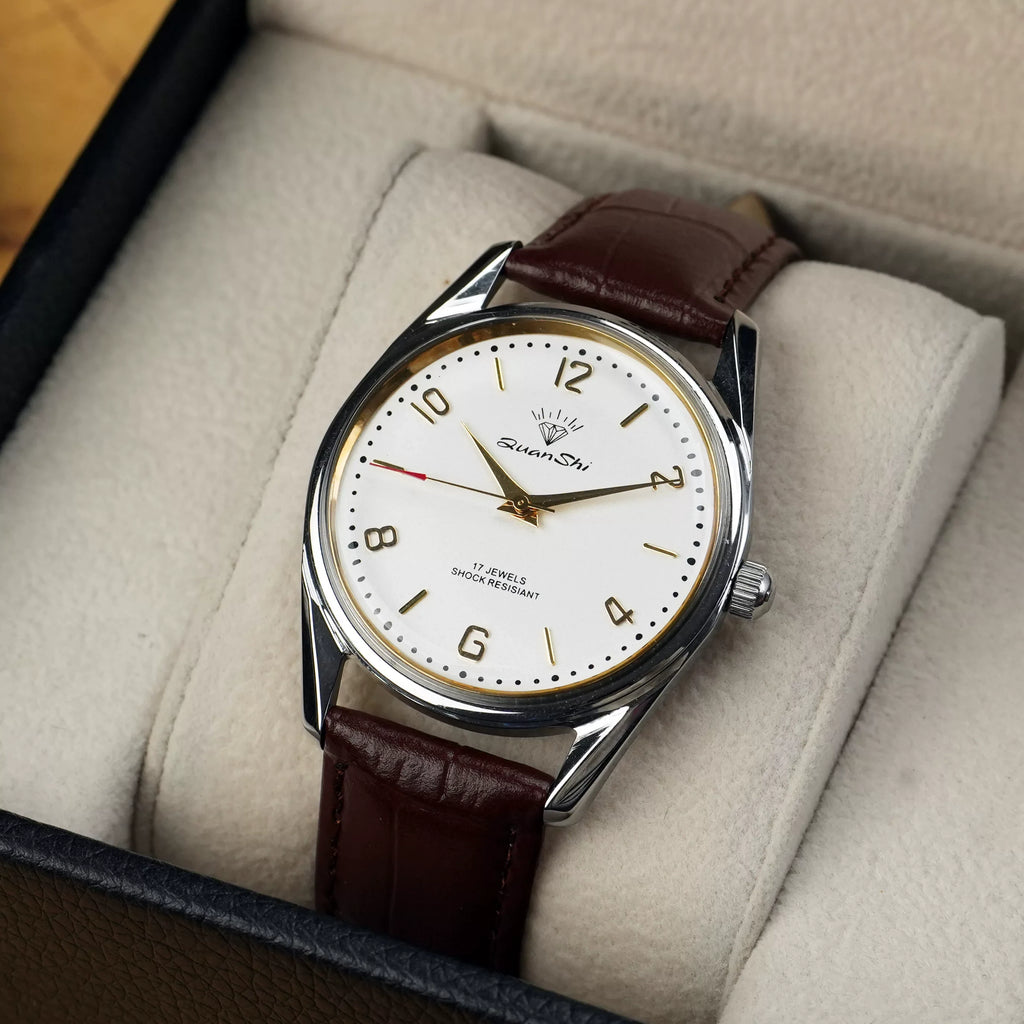 Diamond Brand Men's Manual Wind Watch Vintage Leather Strap Waterproof