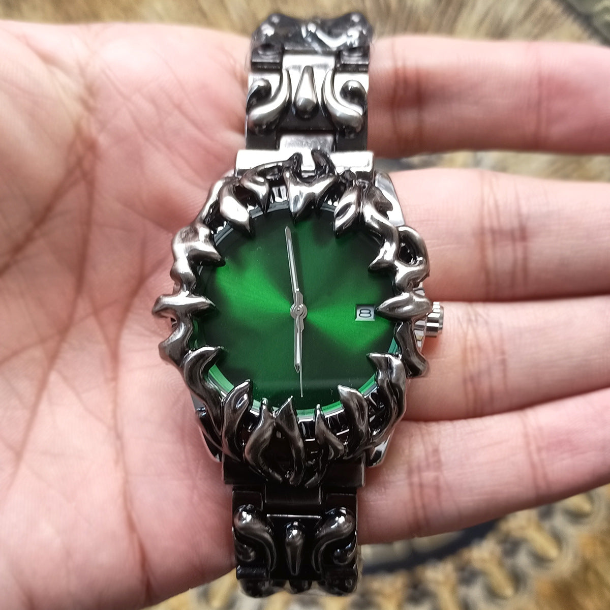 GESMART Men's Y2K Claw Shape Quartz Watch Retro Fashion Alien Design Trendy Niche Wristwatch