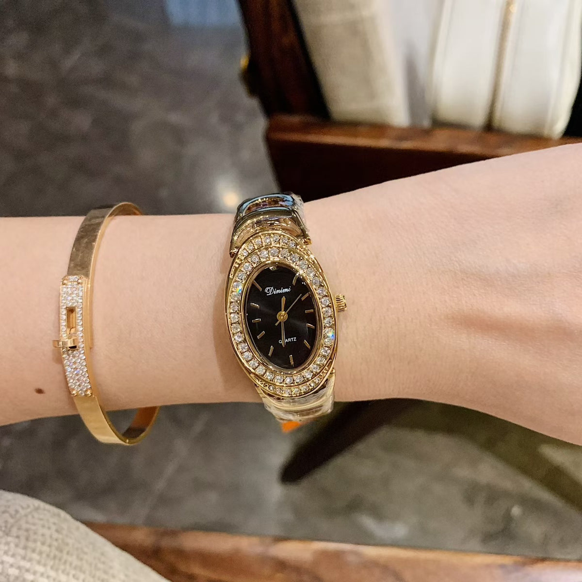 Women's Oval Openwork Bracelet Vintage Watch