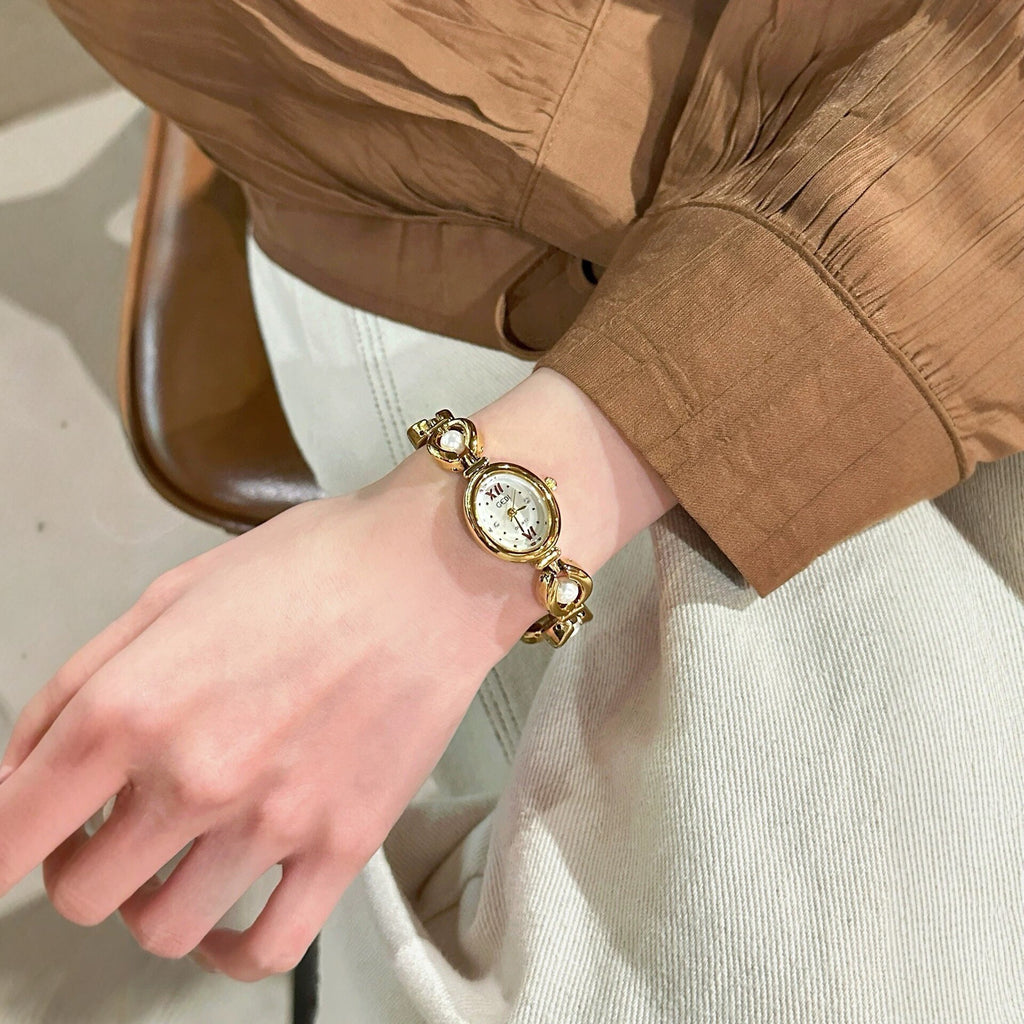 Women's Vintage Pearl Gold-Tone Bracelet Quartz Watch